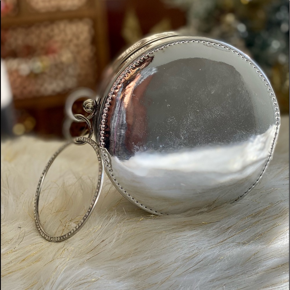Silver Clutch